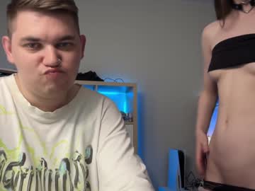 couple Cam Sex Girls Love To Fuck with lovelly_mooncouple