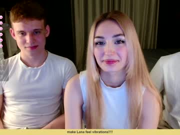couple Cam Sex Girls Love To Fuck with lovelypeachs