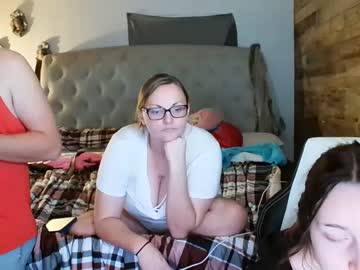 couple Cam Sex Girls Love To Fuck with alissapaige2005