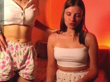 couple Cam Sex Girls Love To Fuck with lookygood