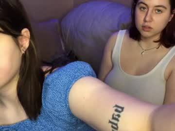 couple Cam Sex Girls Love To Fuck with madellana