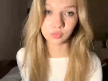 girl Cam Sex Girls Love To Fuck with sultry_dreamer_4ever
