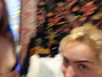 couple Cam Sex Girls Love To Fuck with blondesnbooze