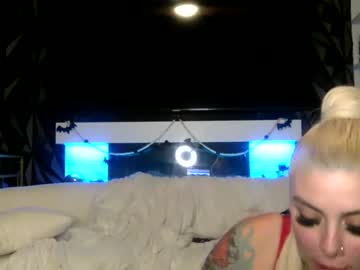 couple Cam Sex Girls Love To Fuck with jayjbaybee