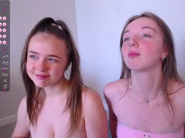 couple Cam Sex Girls Love To Fuck with pollypolly__