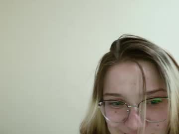 couple Cam Sex Girls Love To Fuck with liya_still